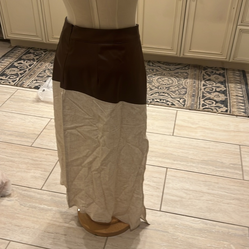 Faux leather and linen skirt - Picture 5 of 6